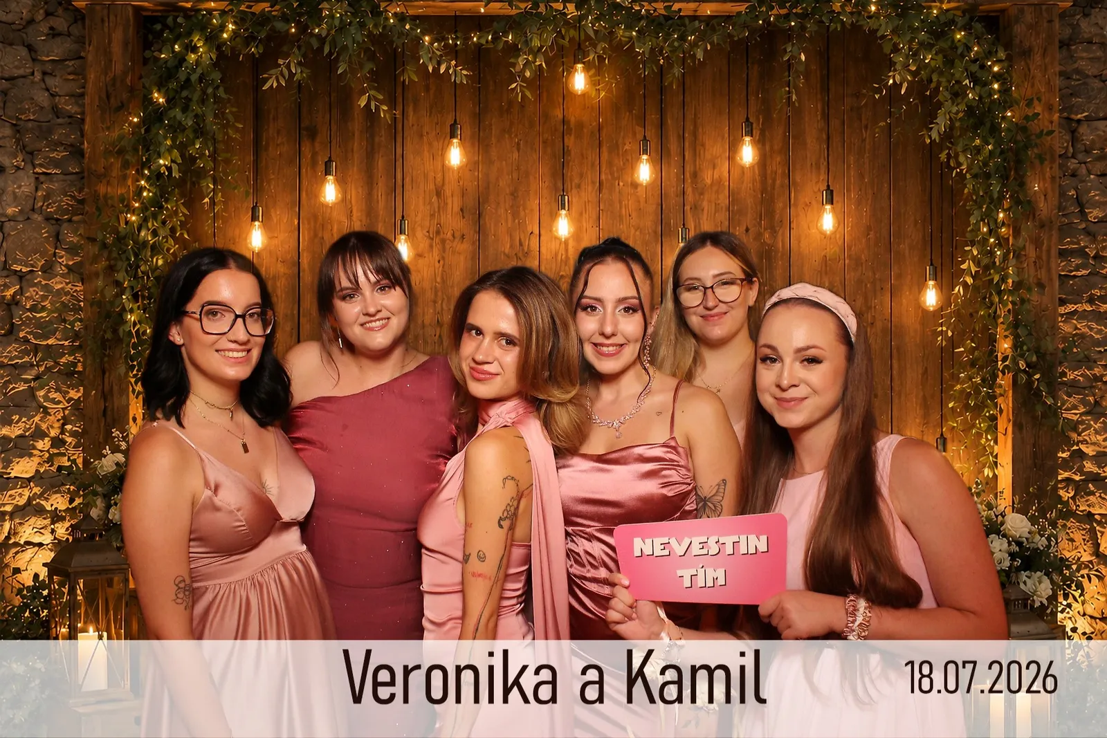 Výstup z fotobúdky – Veronika a Kamil